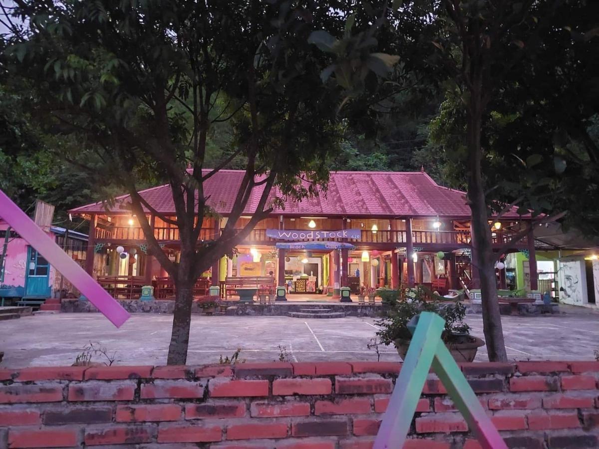 Woodstock Beach Camp Hien Hao Exterior foto